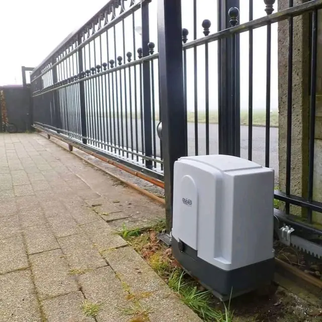 Sliding Gate Motors by Yong Quan Singapore